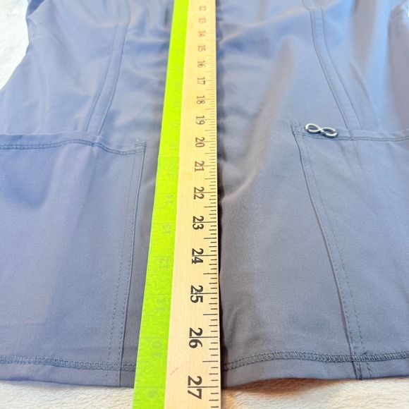 Cherokee  Womens Infinity Scrub Top Gray S V-Neck Medical Uniform Wicking NWT - Picture 6 of 13